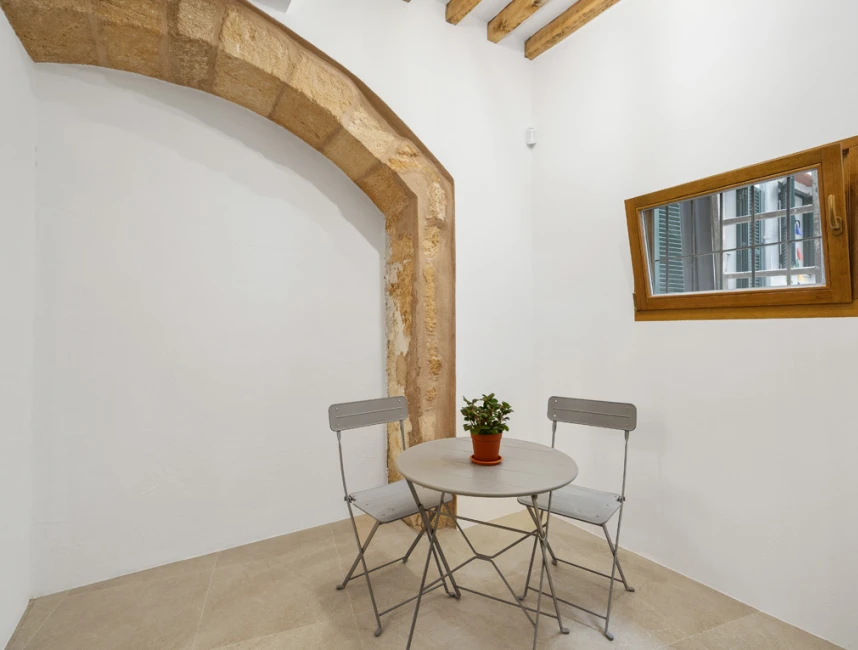 Gemma moderna al piano terra: Una miscela di storia e comfort nel centro storico di Palma di Maiorca-10