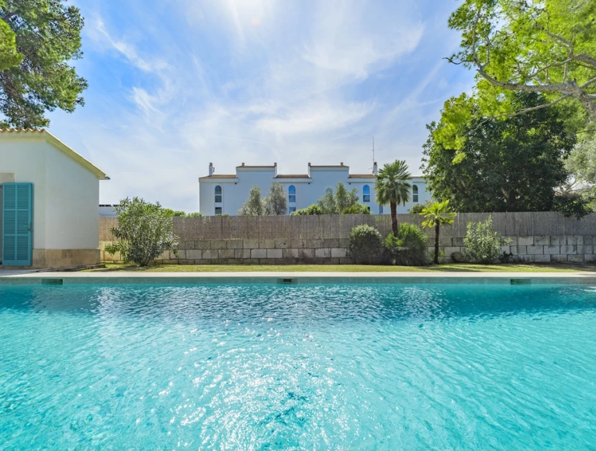 Excellente villa près de la plage avec grande piscine et garage-24
