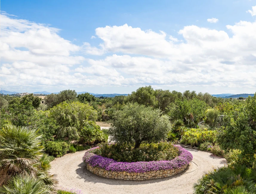 Authentiek Mallorcaanse landhuis met prachtig uitzicht-23