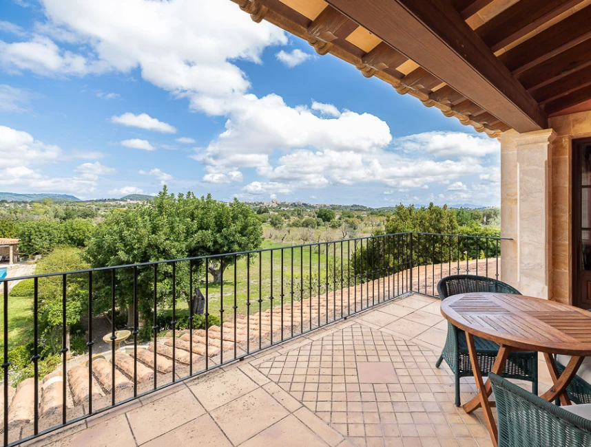 Authentiek Mallorcaanse landhuis met prachtig uitzicht-18