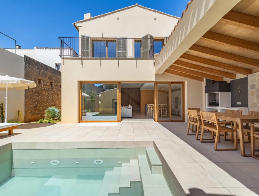 Moderna casa amb piscina de nova construcció, Pollensa-1