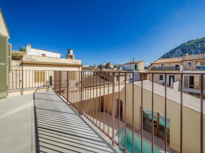 Fabulous brand-new townhouse with pool and garage in Pollensa-11