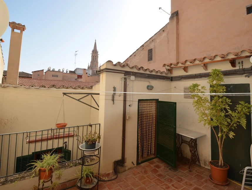 Casa amb caràcter amb terrassa, ascensor i garatge al nucli antic - Palma de Mallorca-19