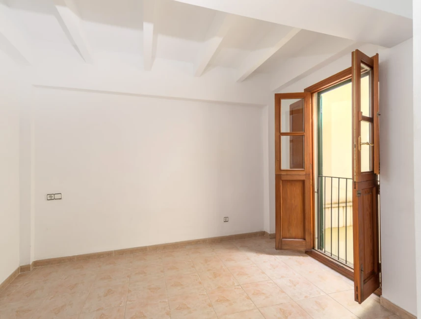 Casa amb caràcter amb terrassa, ascensor i garatge al nucli antic - Palma de Mallorca-11