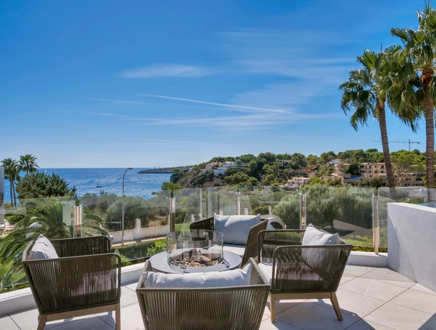 Charming villa with garden, sea views & rental licence-26
