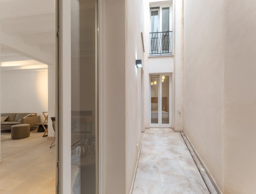 Delightful apartment with private patio in Palma de Mallorca - Old Town-2