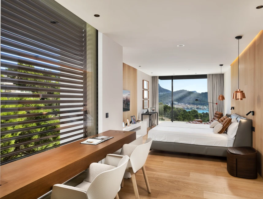 Exclusive modern Designer Villa with harbour views-4