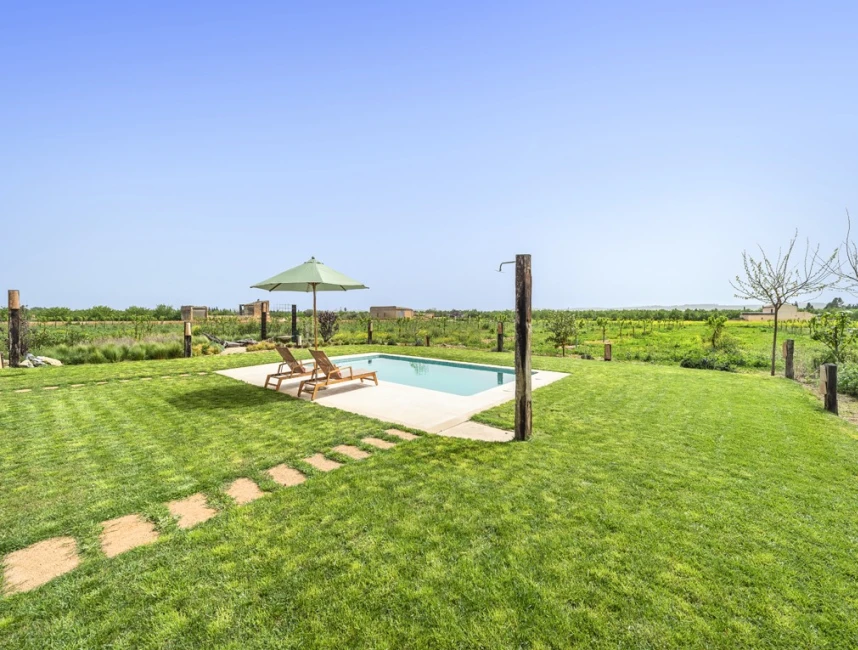 Tranquil retreat surrounded by an almond orchard-23
