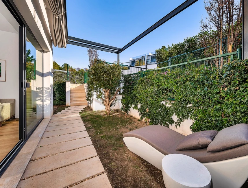 Moderne villa met tuin op loopafstand van het strand-9
