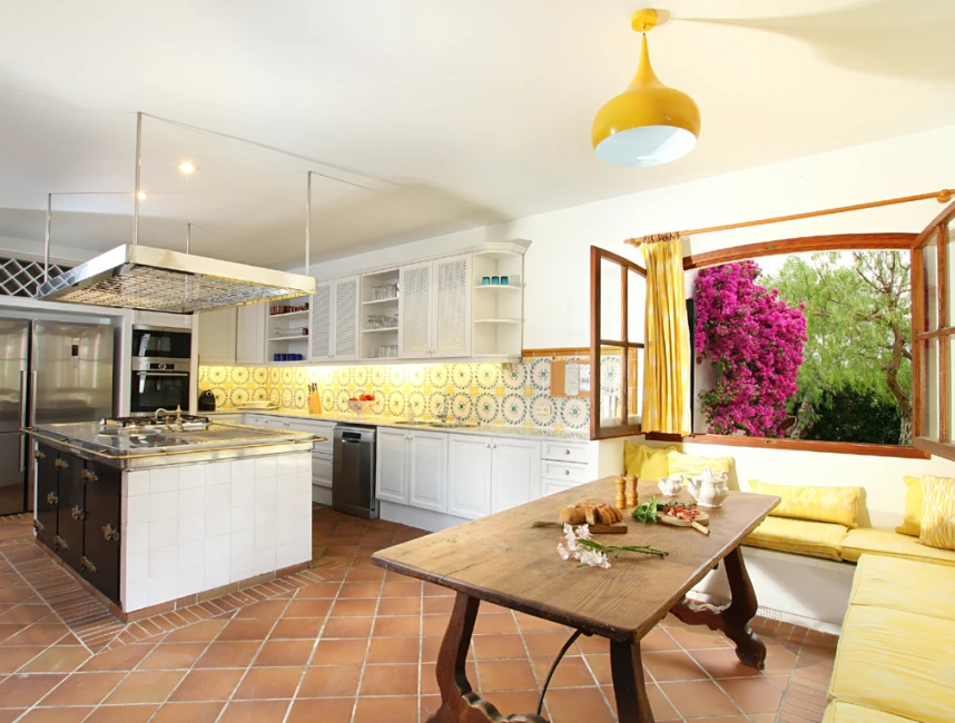 Marvellously charismatic property in Pollensa-5