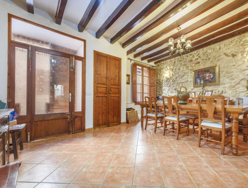 Charming townhouse in beautiful Pollensa-2