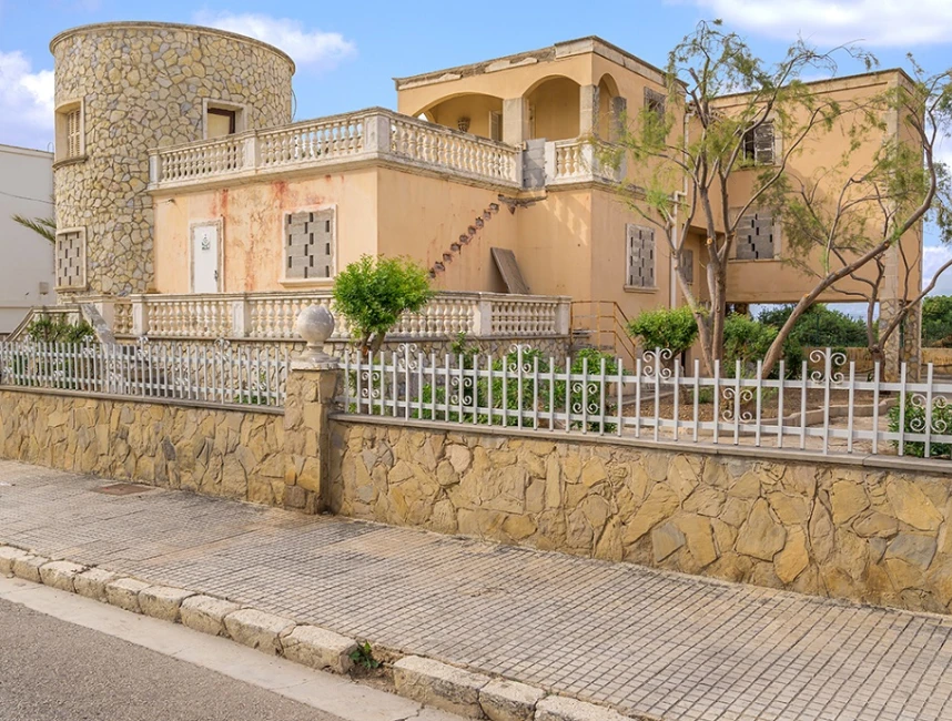 Słoneczny dom z dużym ogrodem do remontu, Can Pastilla - Palma de Mallorca-5