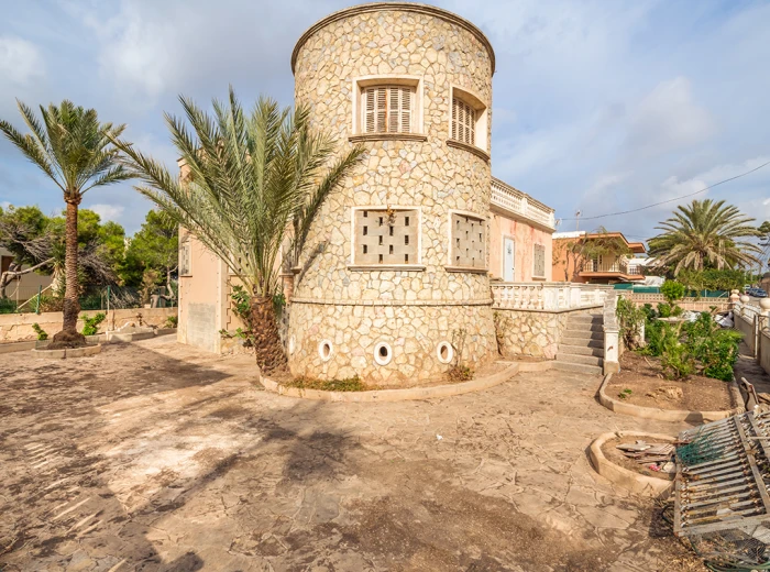 Sunny chalet with large garden to renovate, Can Pastilla - Palma de Mallorca-4