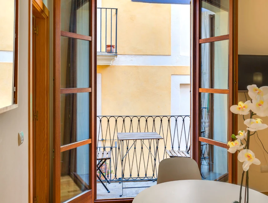 Investmentmöglichkeit: Wohnung mit Balkon und Lift-2