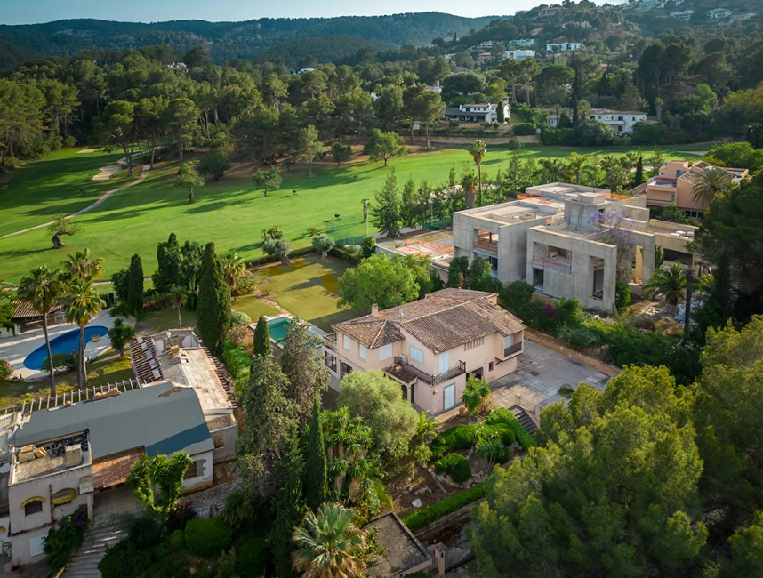 Te renoveren villa met uitzicht op de golfbaan in Son Vida-20
