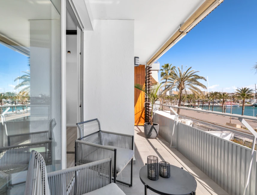 Sea view apartment on the Paseo Maritimo-12