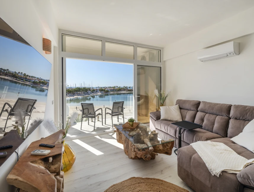 Fantastico appartamento sulla spiaggia a Puerto de Alcudia-3