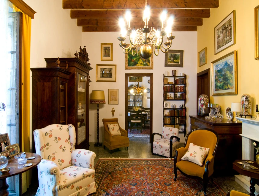 Impressionnante résidence du 19ème siècle près de San Lorenzo-3