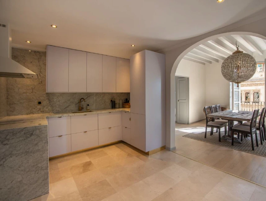 Historic building with three exceptional apartments in Palma-9
