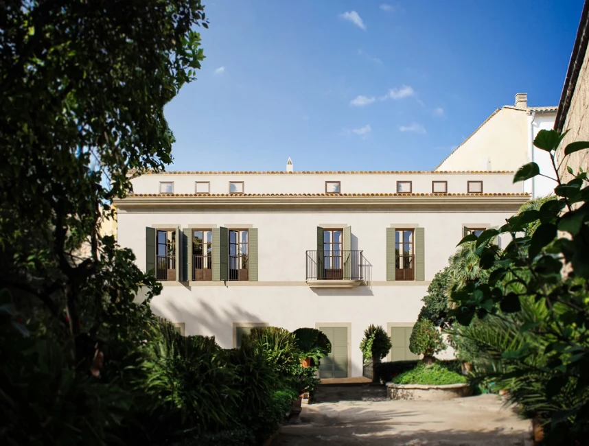 Vivre dans le luxe : Penthouse en duplex avec terrasses et ascenseur dans un joyau de la Renaissance restauré - Palma de Mallorca, Old Town-2