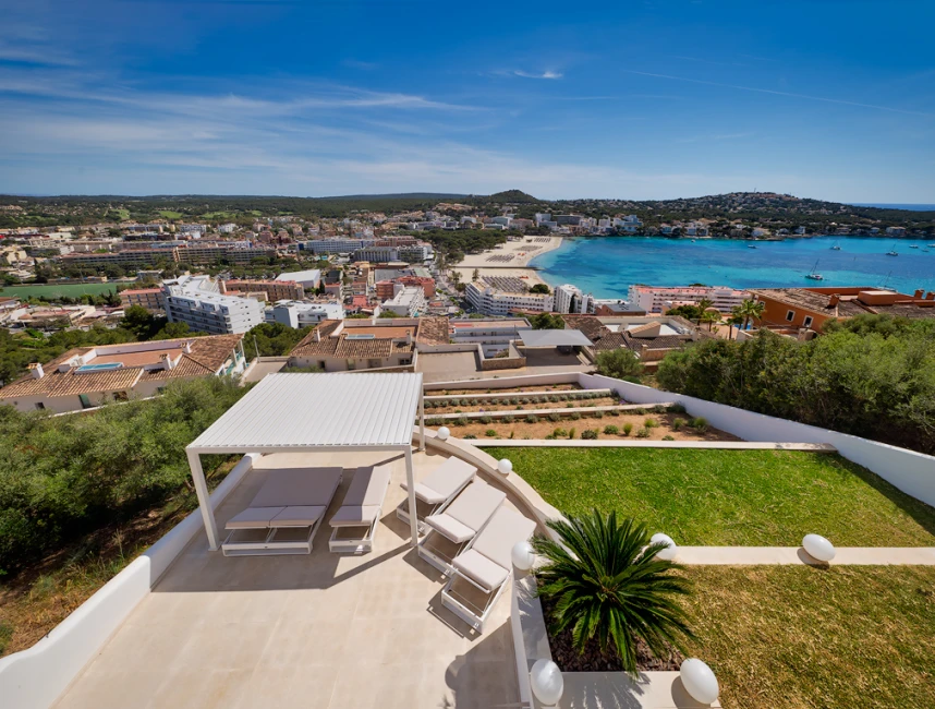 Moderne villa met spectaculair uitzicht op zee-19