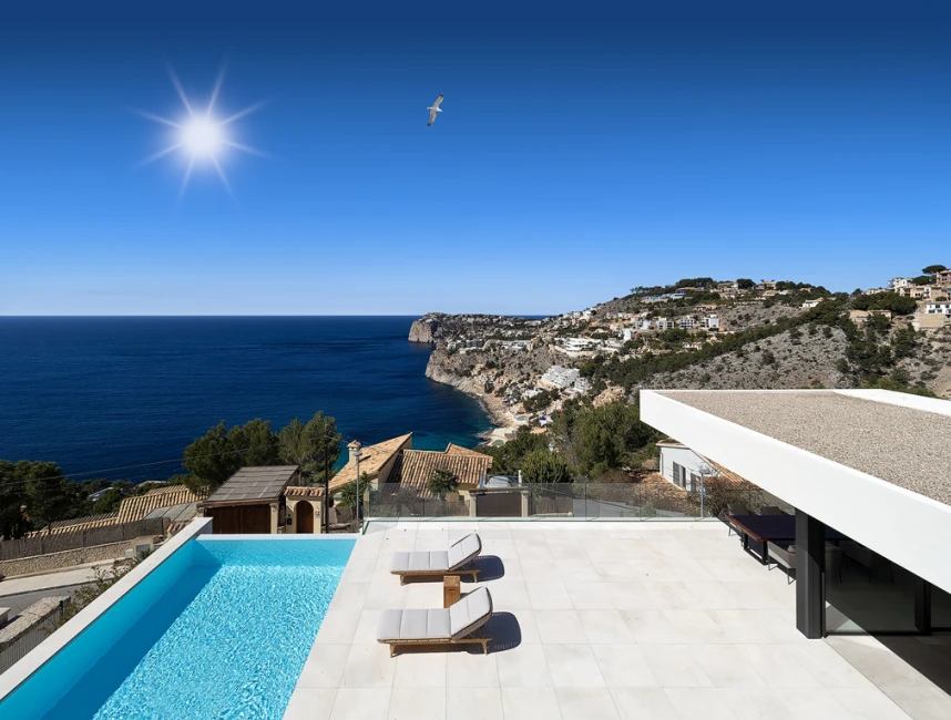 Spectacular new built Villa with sea views-14