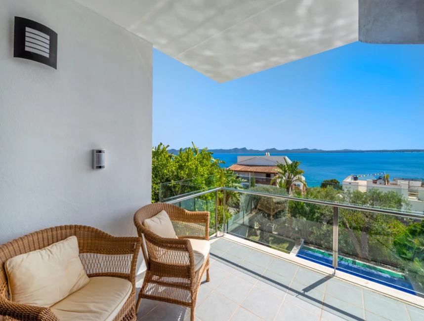 Uitstekende villa met prachtig uitzicht op zee te koop in Alcanada-12