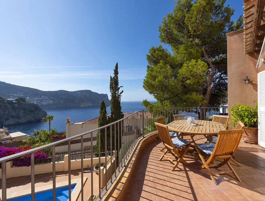 Mediterranean sea view villa with holiday licence-9