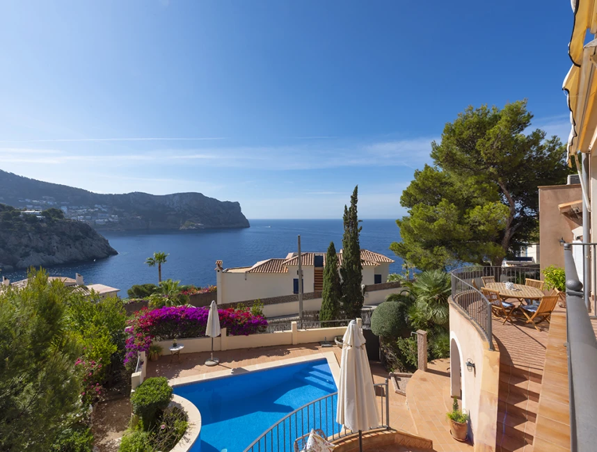 Mediterranean sea view villa with holiday licence-1