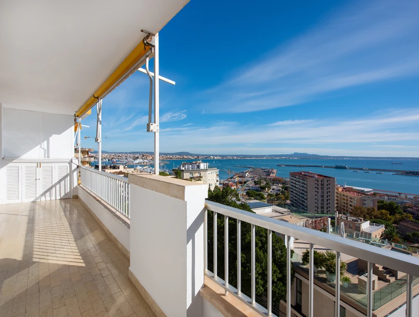 Appartement met fantastisch uitzicht op zee in Bonanova-11