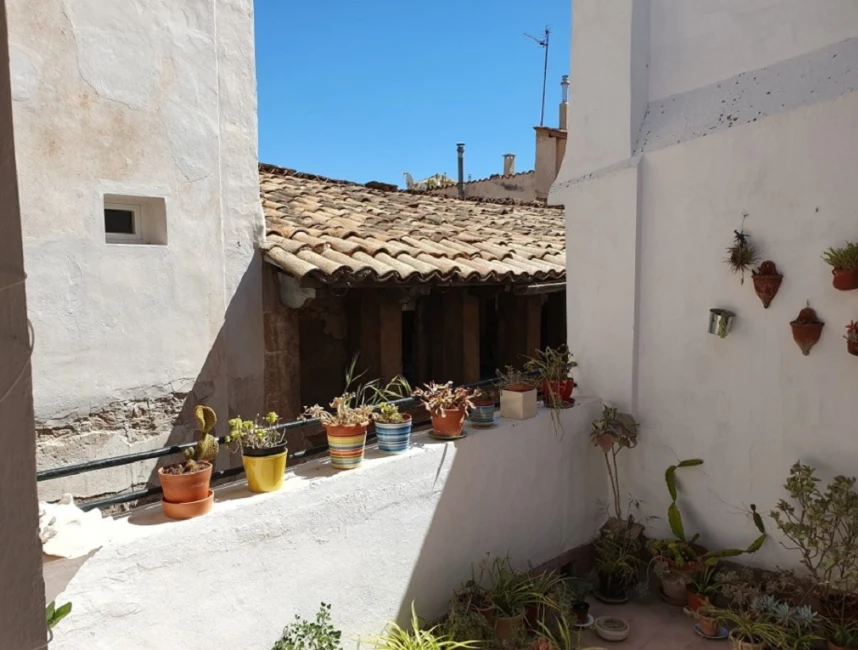 Te renoveren Mallorquijns paleis met patio in de oude stad - Palma de Mallorca-5
