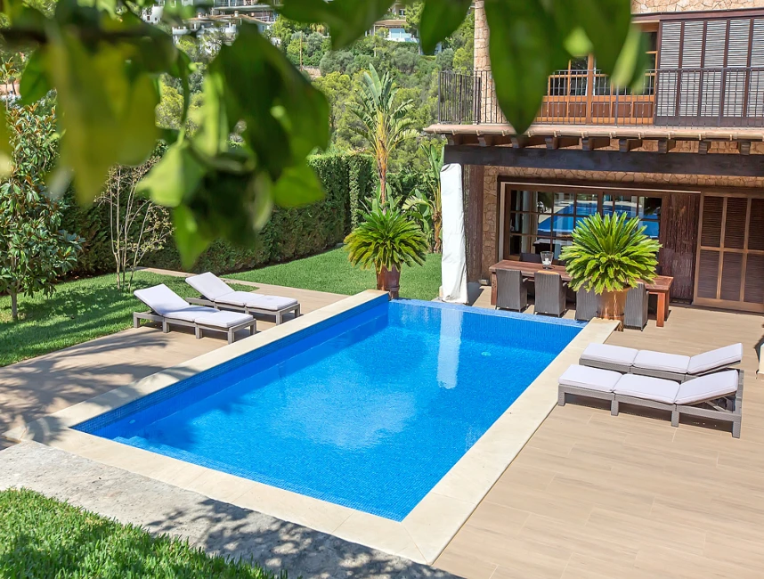 Villa méditerranéenne exclusive à Portals Nous-17