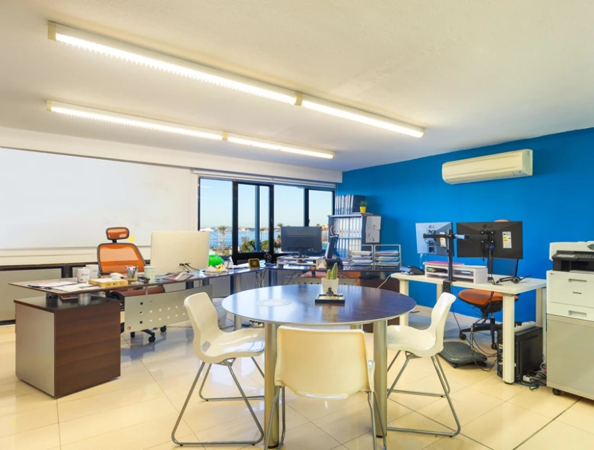 Large office space with breathtaking views of Palma's promenade-5