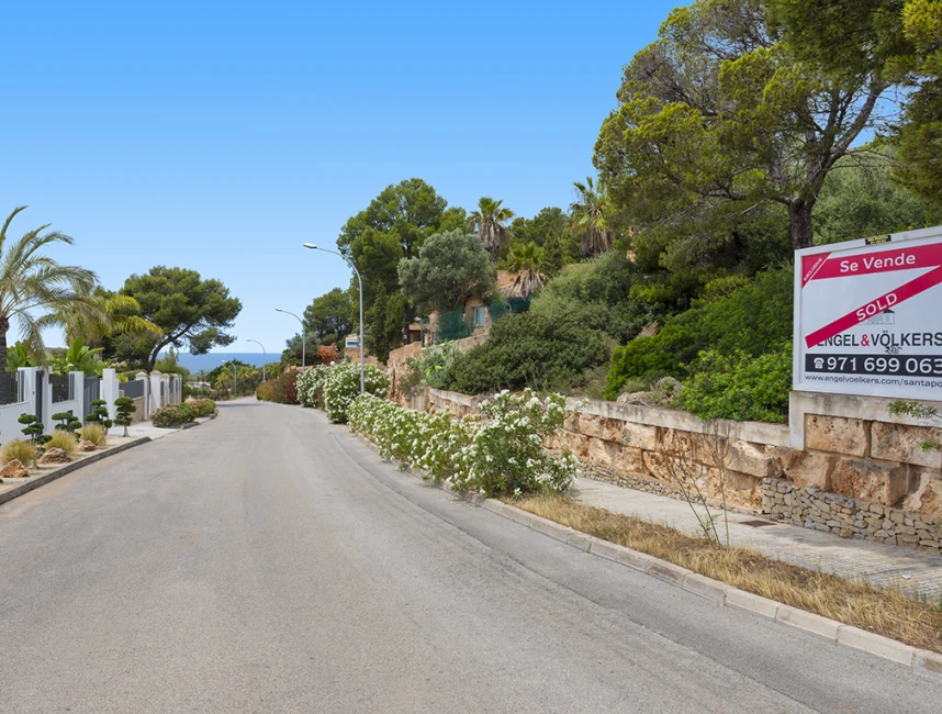 Sea view plot with licence in Santa Ponsa-4