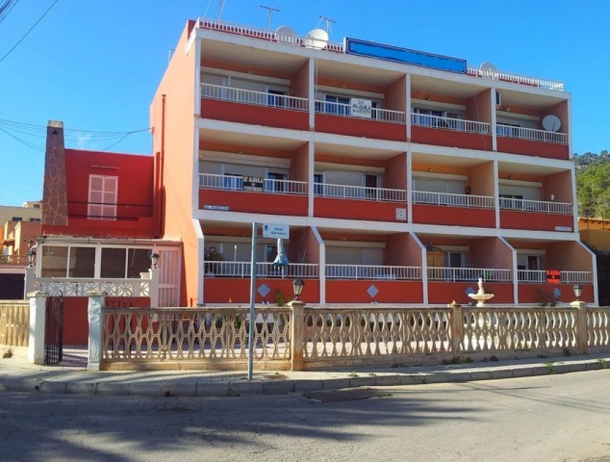 Apartment building to renovate in Paguera-3