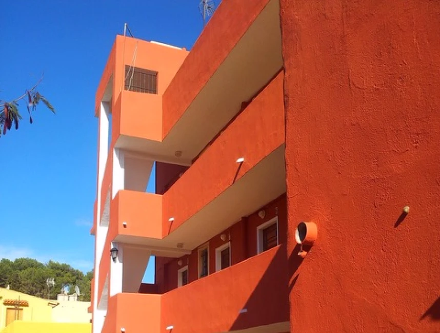 Apartment building to renovate in Paguera-2