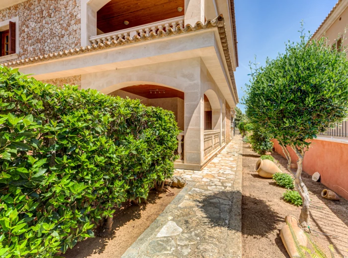 Schöne grosse Villa mit mehreren Terrassen in Playa de Palma-2