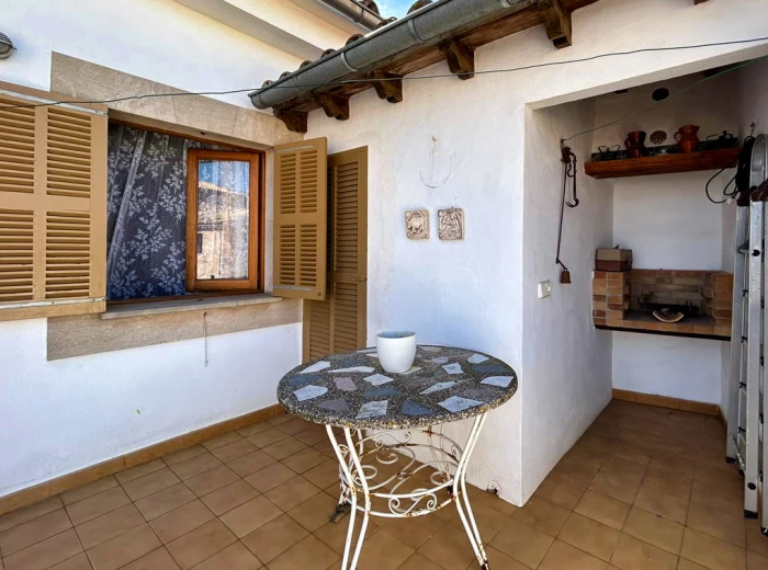Fabulous and spacious house in Consell-17