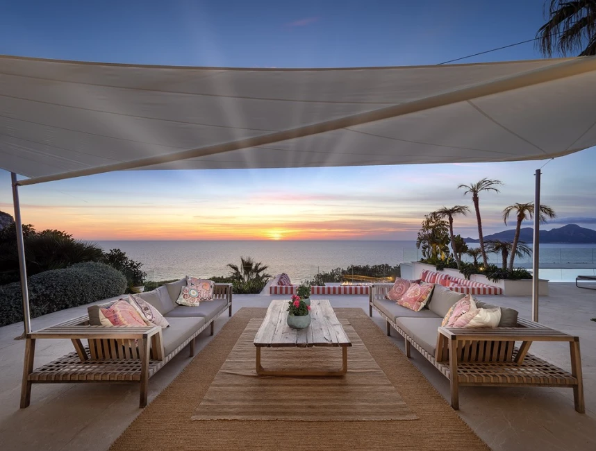 Groot luxe familiehuis met fantastisch uitzicht op zee-8