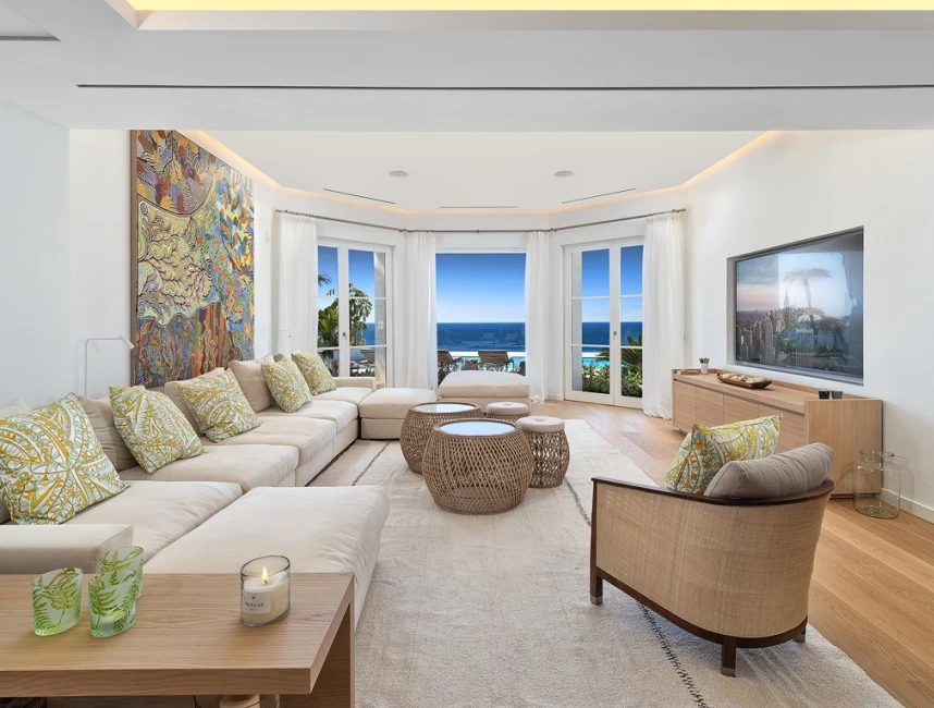 Groot luxe familiehuis met fantastisch uitzicht op zee-17