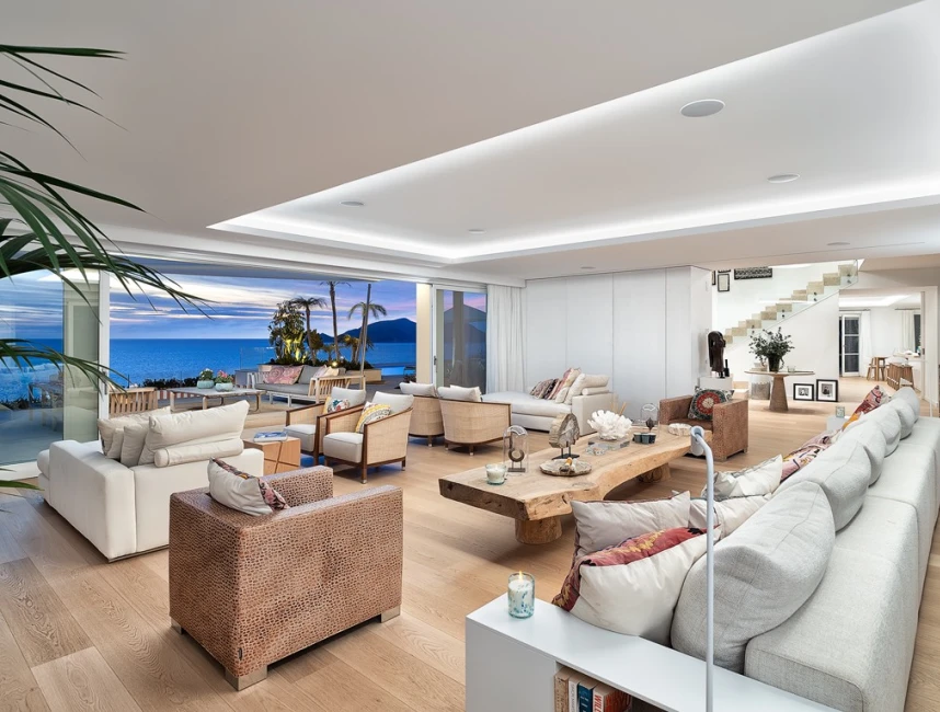 Groot luxe familiehuis met fantastisch uitzicht op zee-5
