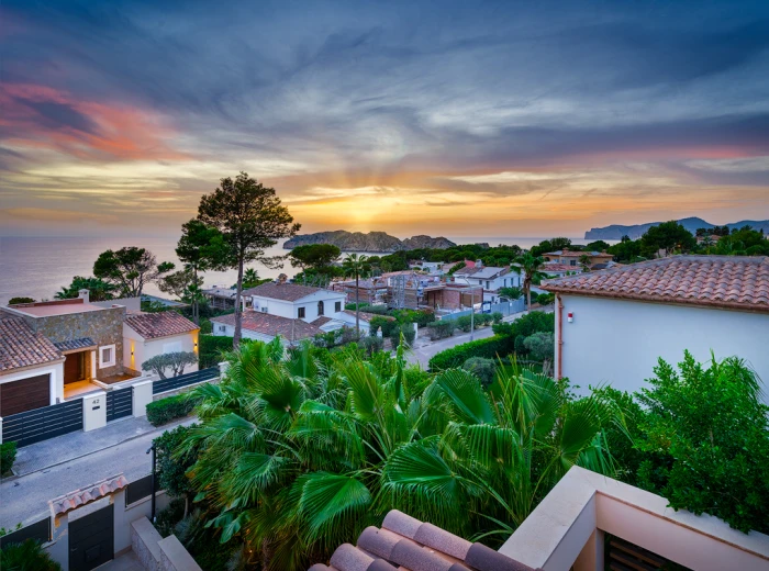 New villa with sea view in Nova Santa Ponsa-19