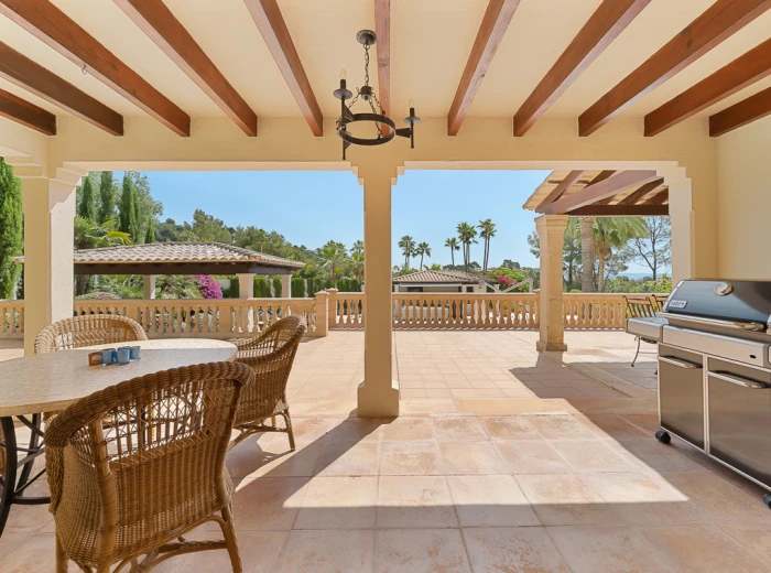 Villa clásica con piscina y jardín en Son Vida, Palma de Mallorca-10
