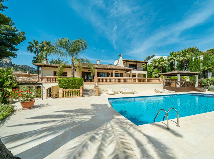 Villa clásica con piscina y jardín en Son Vida, Palma de Mallorca-3
