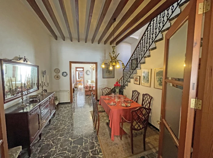 Townhouse with lots of character in Alaró-1