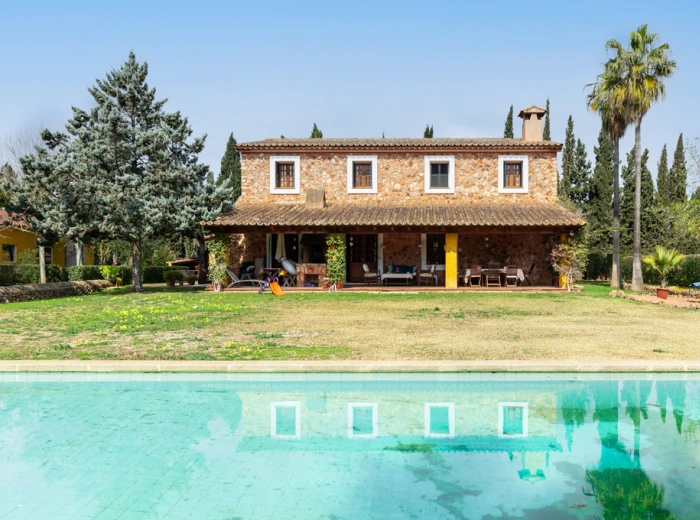 Traditional country house in Santa Maria-1