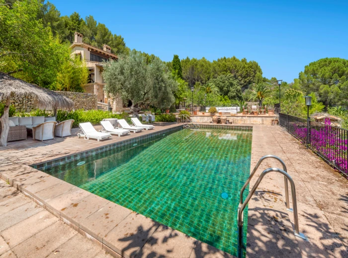 Stunning country estate with various houses within walking distance of Pollensa-6