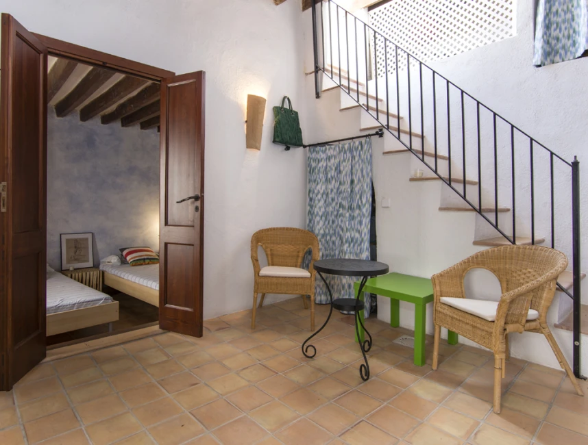 Lovely townhouse in good condition. Pollensa-14