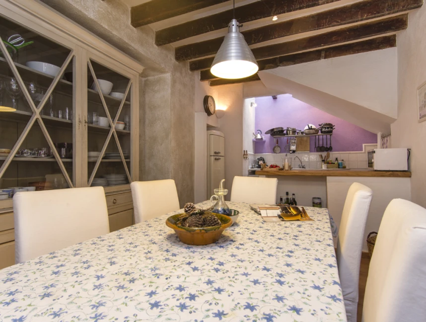 Lovely townhouse in good condition. Pollensa-6