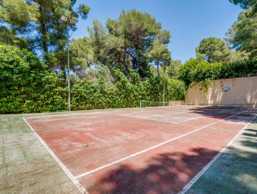 Villa with sea view and tennis court in Costa de los Pinos-15